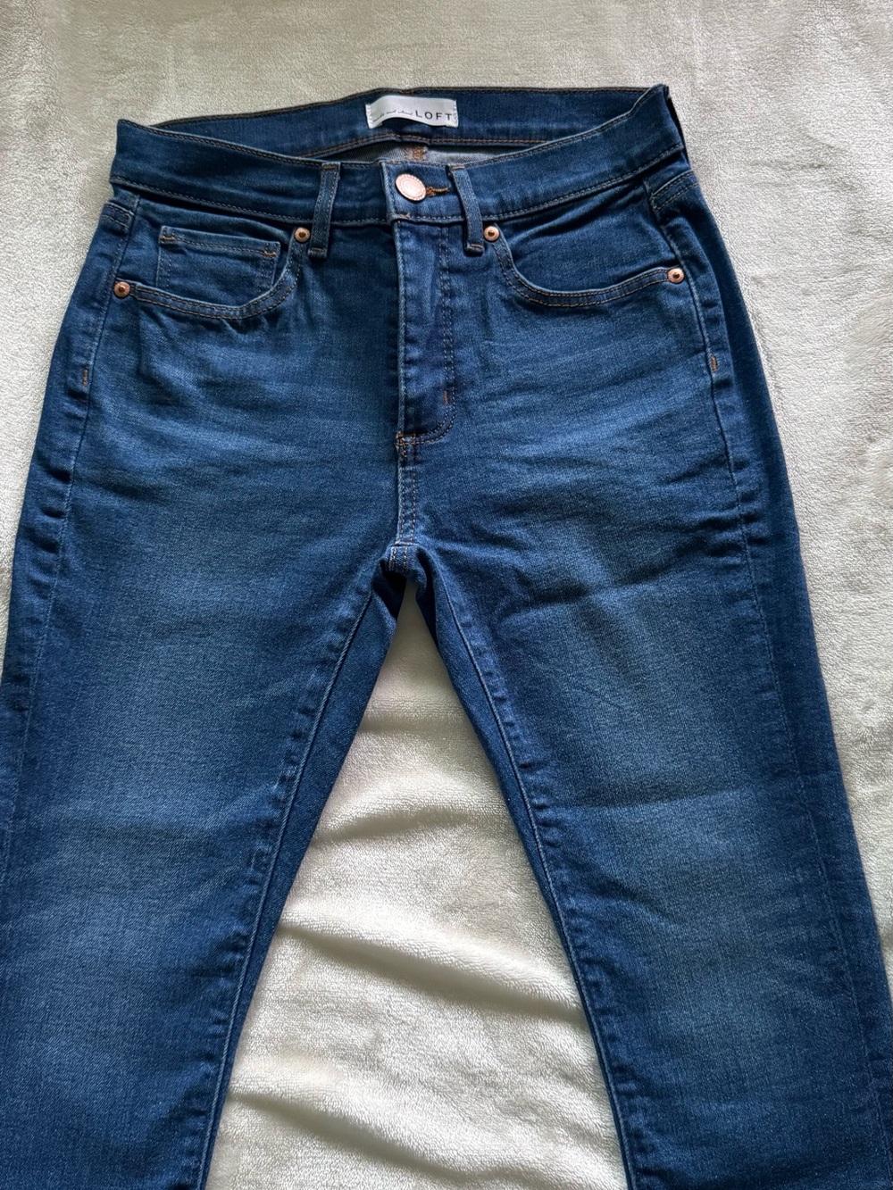 LOFT Women's Dark Blue Skinny Jeans - Classic High Rise size 26 (2) unused